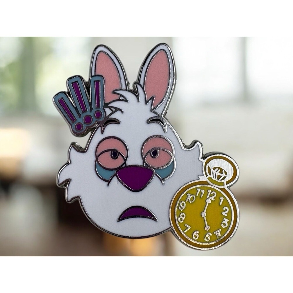 Rabbit Out Of Time Clock Hurry Alice In Wonderland‎ Disney Pin Trading